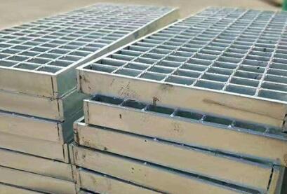 鋼格柵板常見(jiàn)的分類(lèi)有哪些 鋼格柵板常見(jiàn)的分類(lèi)有哪些